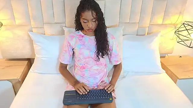 Amara_Petite from StripChat is Freechat