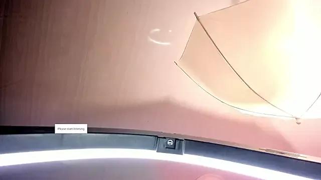 amaraa_lewiis from StripChat is Freechat