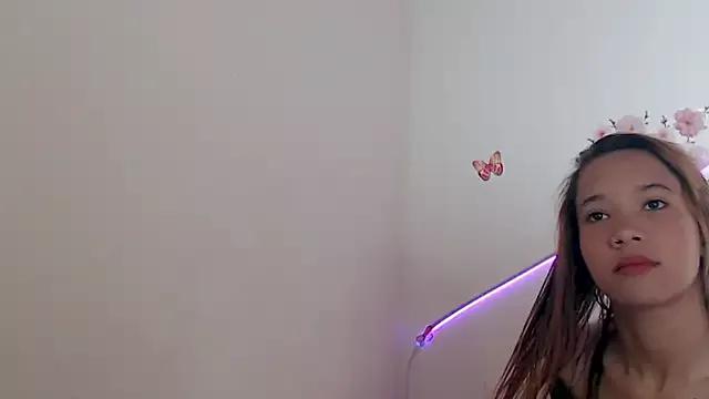 AMARYXS from StripChat is Freechat