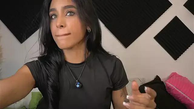 Check out our webcam shows gallery and message on a personal level with our sweet squirt cams hosts, showing off their natural physiques and sex toys.