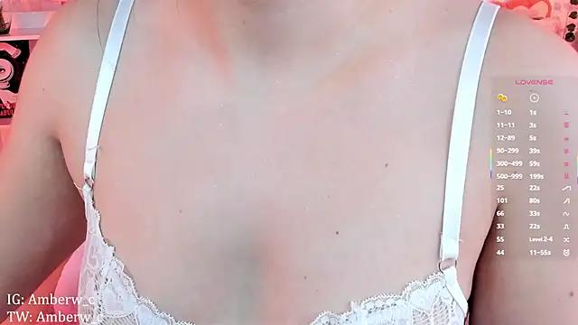 Ambeerouse from StripChat is Freechat