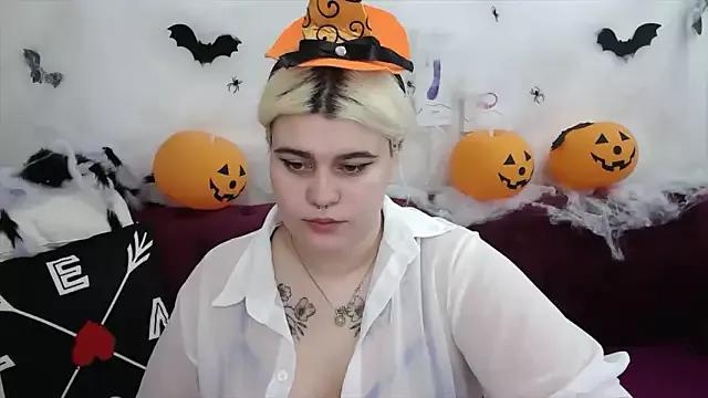 Amber_Monro from StripChat is Freechat