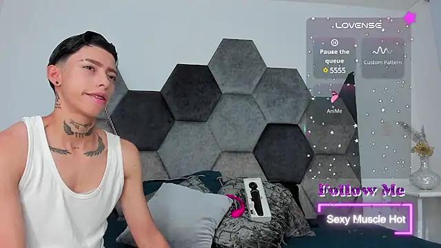 Check out our webcam shows gallery and message on a personal level with our sweet squirt cams hosts, showing off their natural physiques and sex toys.