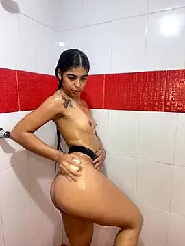 Ambersfoxx from StripChat is Freechat