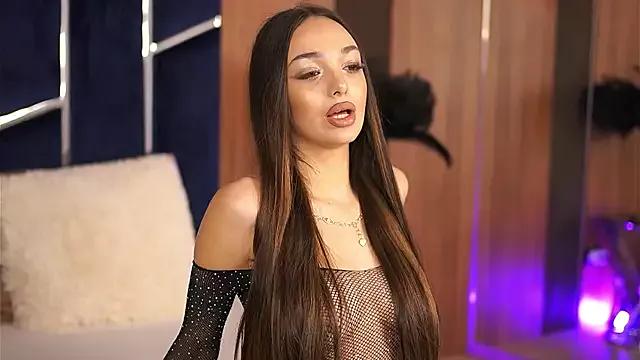 AmiraVeyl from StripChat is Freechat