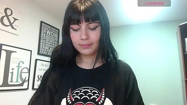 Check out our webcam shows gallery and message on a personal level with our sweet squirt cams hosts, showing off their natural physiques and sex toys.