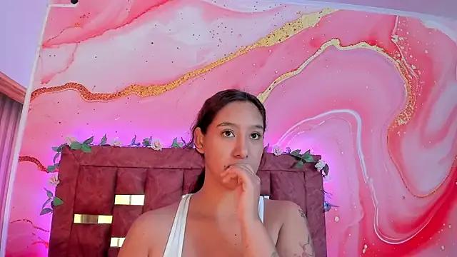 Check out our webcam shows gallery and message on a personal level with our sweet squirt cams hosts, showing off their natural physiques and sex toys.