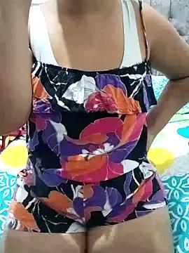andrea_f from StripChat is Freechat