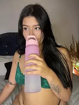Check out our webcam shows gallery and message on a personal level with our sweet squirt cams hosts, showing off their natural physiques and sex toys.