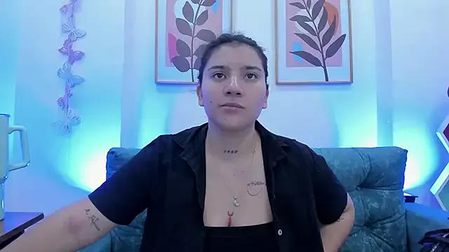 Check out our webcam shows gallery and message on a personal level with our sweet squirt cams hosts, showing off their natural physiques and sex toys.