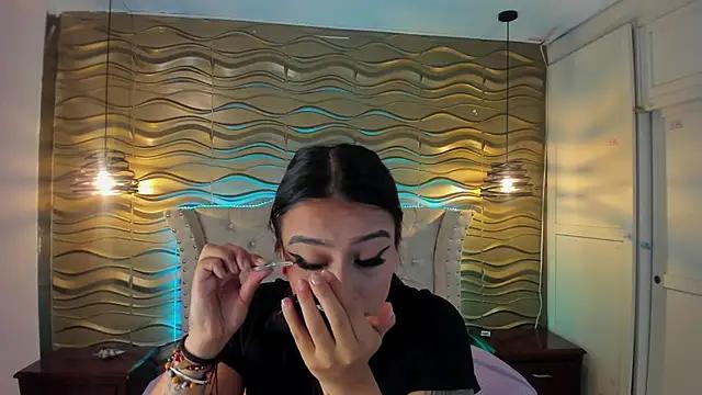 Check out our webcam shows gallery and message on a personal level with our sweet squirt cams hosts, showing off their natural physiques and sex toys.