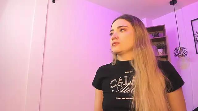 Check out our webcam shows gallery and message on a personal level with our sweet squirt cams hosts, showing off their natural physiques and sex toys.