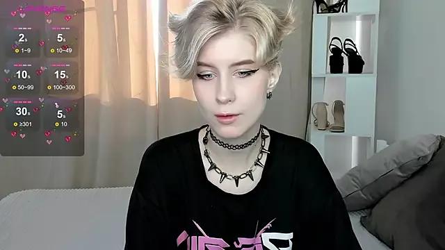 Check out our webcam shows gallery and message on a personal level with our sweet squirt cams hosts, showing off their natural physiques and sex toys.