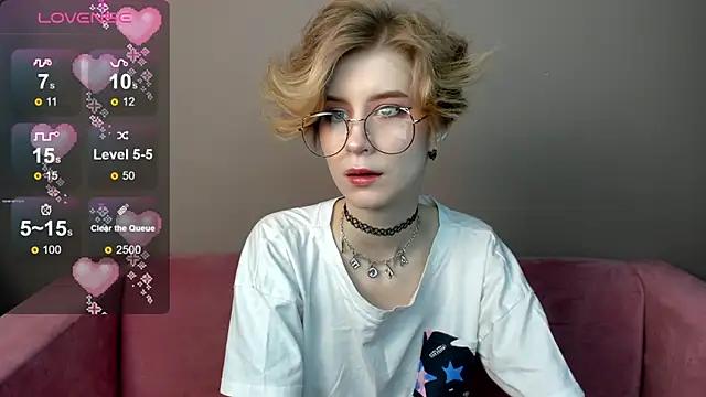 Check out our webcam shows gallery and message on a personal level with our sweet squirt cams hosts, showing off their natural physiques and sex toys.