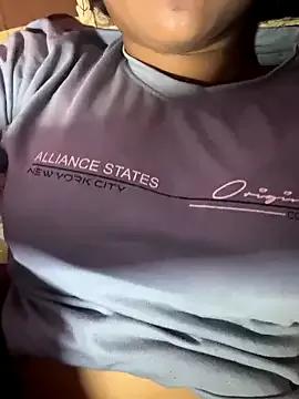 angela000 from StripChat is Freechat