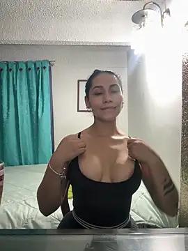 Angela_isabella from StripChat is Freechat