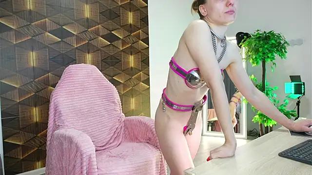 Check out our webcam shows gallery and message on a personal level with our sweet squirt cams hosts, showing off their natural physiques and sex toys.