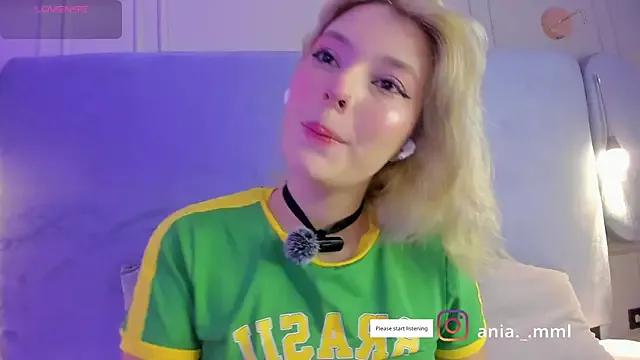 Check out our webcam shows gallery and message on a personal level with our sweet squirt cams hosts, showing off their natural physiques and sex toys.