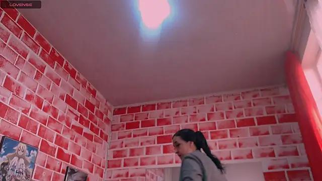 Check out our webcam shows gallery and message on a personal level with our sweet squirt cams hosts, showing off their natural physiques and sex toys.