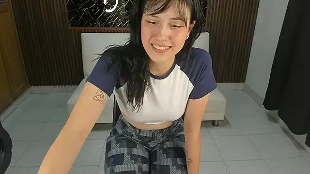 Check out our webcam shows gallery and message on a personal level with our sweet squirt cams hosts, showing off their natural physiques and sex toys.