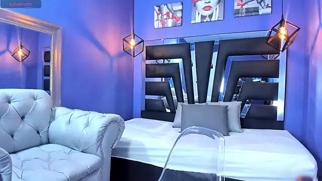 Check out our webcam shows gallery and message on a personal level with our sweet squirt cams hosts, showing off their natural physiques and sex toys.