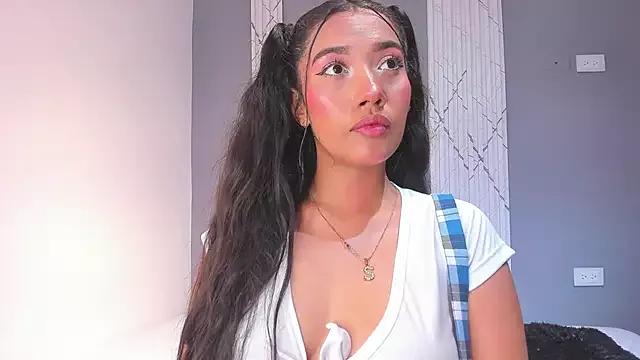 Annelov18 from StripChat is Freechat