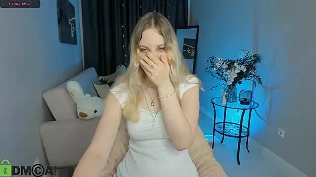 Annie_xBaby from StripChat is Freechat