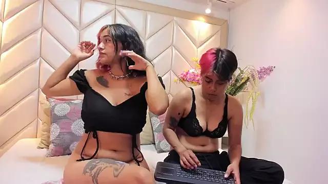 AnnieAndReach from StripChat is Freechat