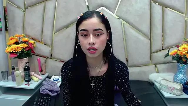 Check out our webcam shows gallery and message on a personal level with our sweet squirt cams hosts, showing off their natural physiques and sex toys.
