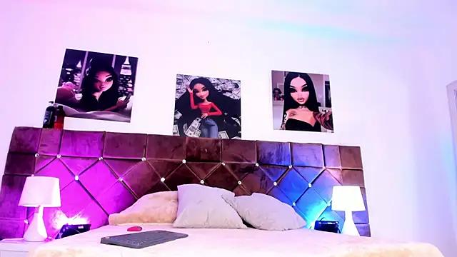Check out our webcam shows gallery and message on a personal level with our sweet squirt cams hosts, showing off their natural physiques and sex toys.