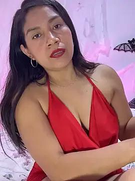 Ariana_TuFantasiaHot from StripChat is Freechat