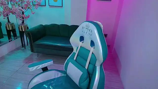 Check out our webcam shows gallery and message on a personal level with our sweet squirt cams hosts, showing off their natural physiques and sex toys.