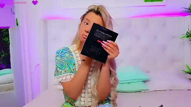AriannaSins from StripChat