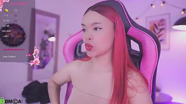 Check out our webcam shows gallery and message on a personal level with our sweet squirt cams hosts, showing off their natural physiques and sex toys.