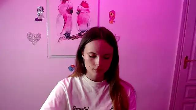 Ariella_ari from StripChat is Freechat