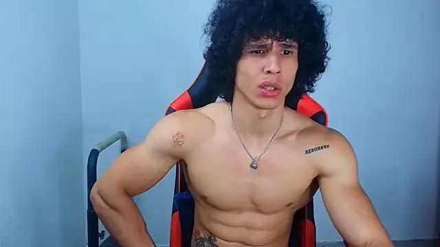 Arnold_Black from StripChat is Freechat