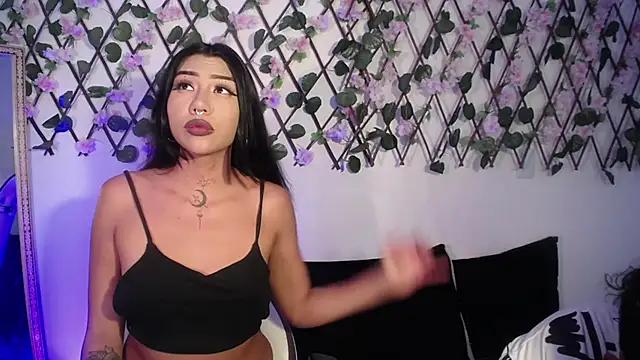 Check out our webcam shows gallery and message on a personal level with our sweet squirt cams hosts, showing off their natural physiques and sex toys.