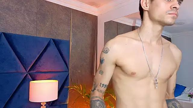 AronMuller_ from StripChat is Freechat