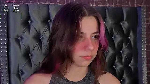 Check out our webcam shows gallery and message on a personal level with our sweet squirt cams hosts, showing off their natural physiques and sex toys.