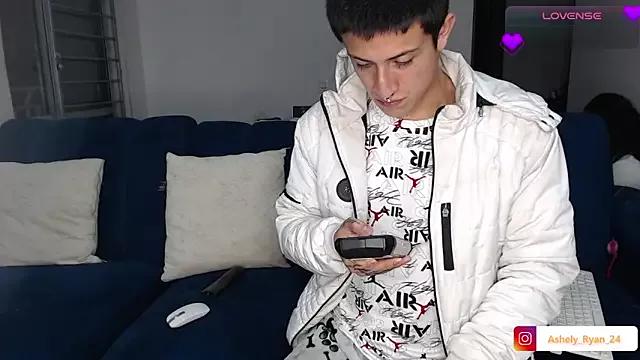 ashely_ryan24 from StripChat is Freechat