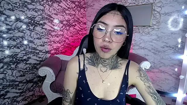 Check out our webcam shows gallery and message on a personal level with our sweet squirt cams hosts, showing off their natural physiques and sex toys.
