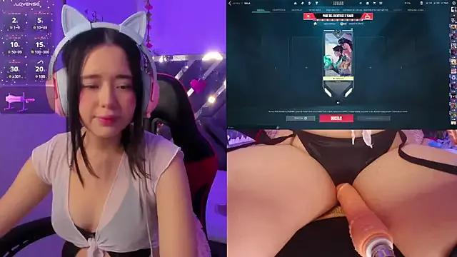 Check out our webcam shows gallery and message on a personal level with our sweet squirt cams hosts, showing off their natural physiques and sex toys.