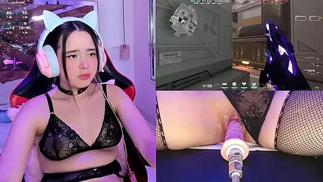 Check out our webcam shows gallery and message on a personal level with our sweet squirt cams hosts, showing off their natural physiques and sex toys.