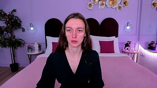 AshleyMillsss from StripChat is Freechat