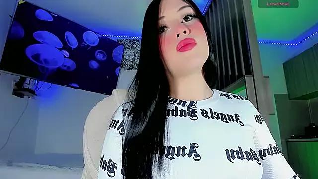 Ashlycuute from StripChat is Freechat