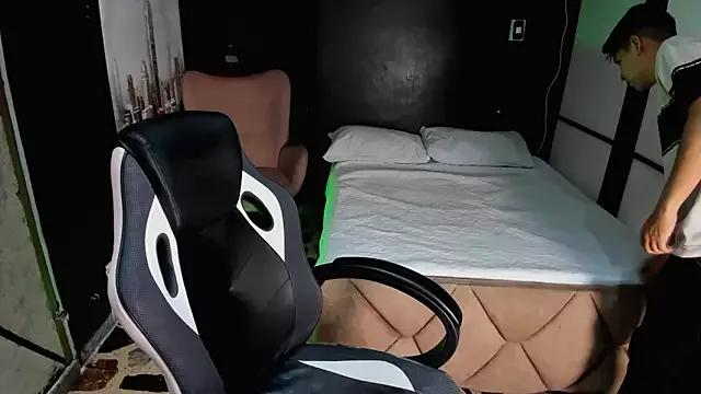 Check out our webcam shows gallery and message on a personal level with our sweet squirt cams hosts, showing off their natural physiques and sex toys.
