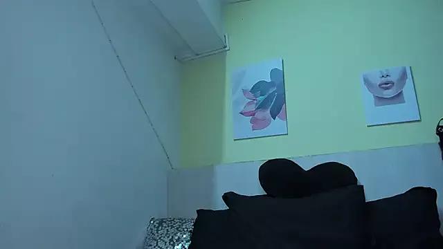 Check out our webcam shows gallery and message on a personal level with our sweet squirt cams hosts, showing off their natural physiques and sex toys.