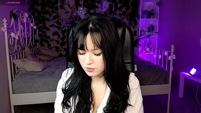Aurora_Gilbert from StripChat is Freechat