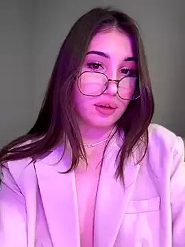 AuroraAmethyst from StripChat is Freechat
