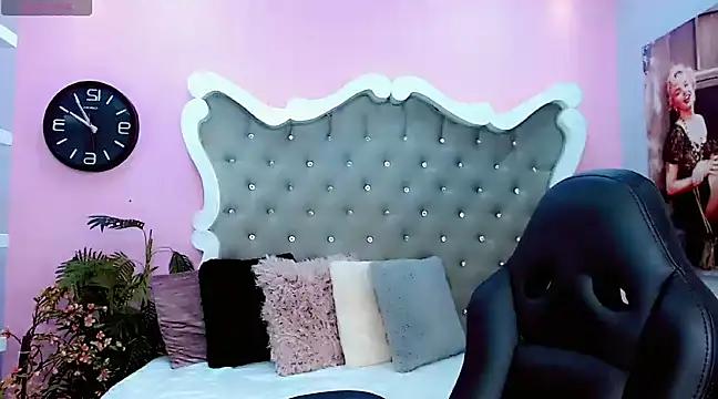 Check out our webcam shows gallery and message on a personal level with our sweet squirt cams hosts, showing off their natural physiques and sex toys.